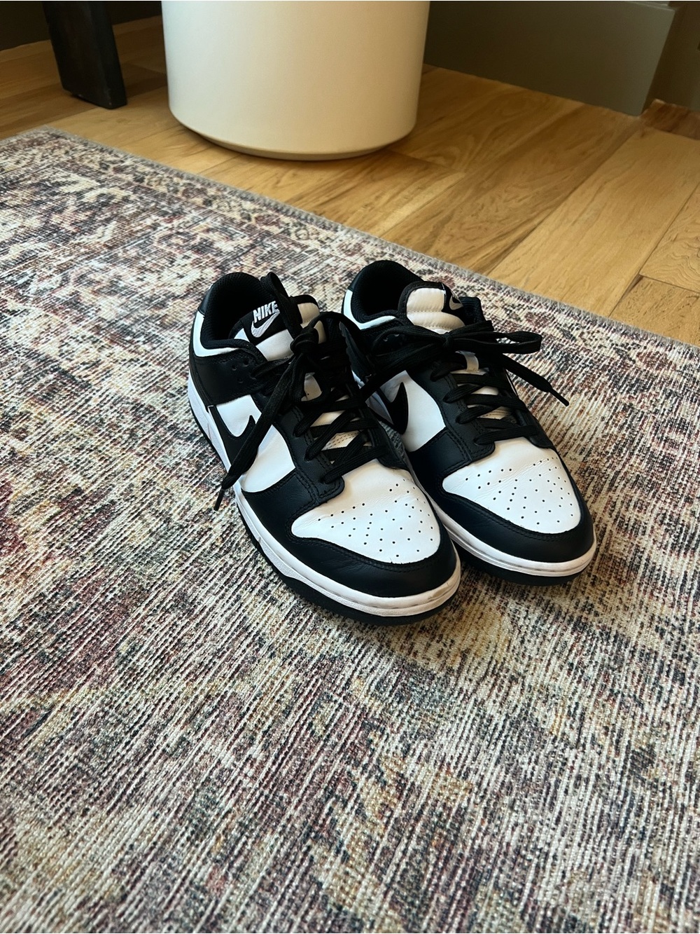 Women Size 9 Nike Black and White Dunks